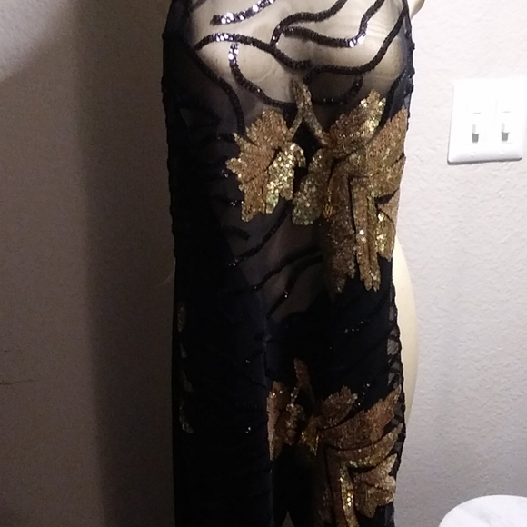 36'',28'',38''Talk about Sexy! Black & Gold Sequined Jumpsuit - Picture 13 of 15